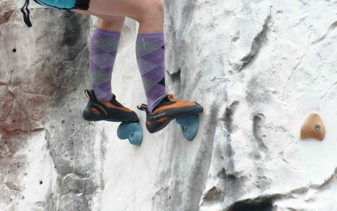 Socks and climbing shoes: The most important debate in climbing
