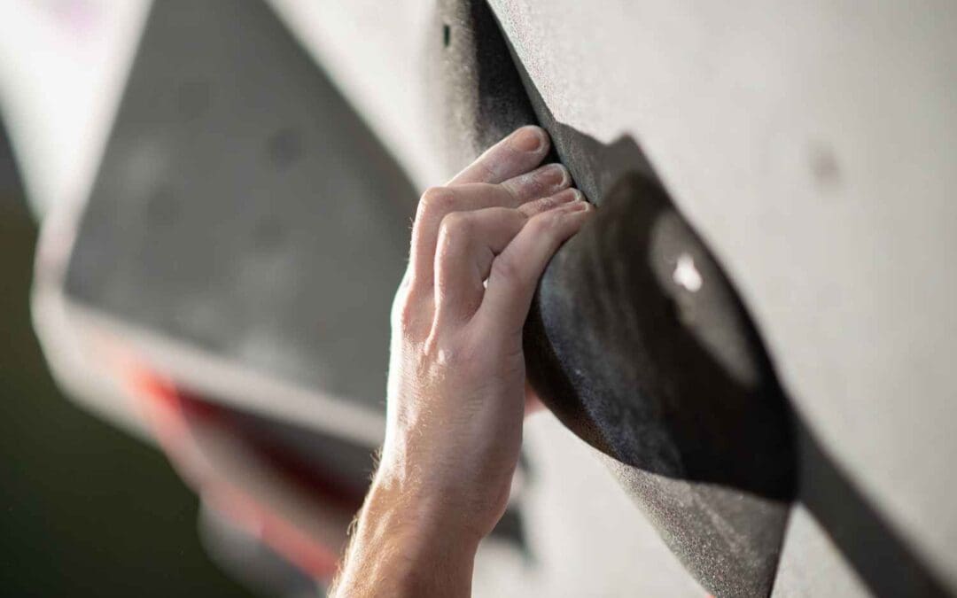 Bouldering warmup: The best finger and wrist exercises