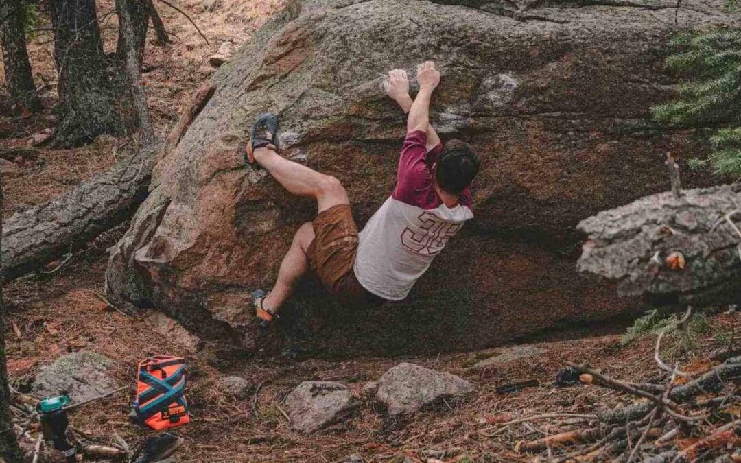 Everything you need to know to get started at bouldering